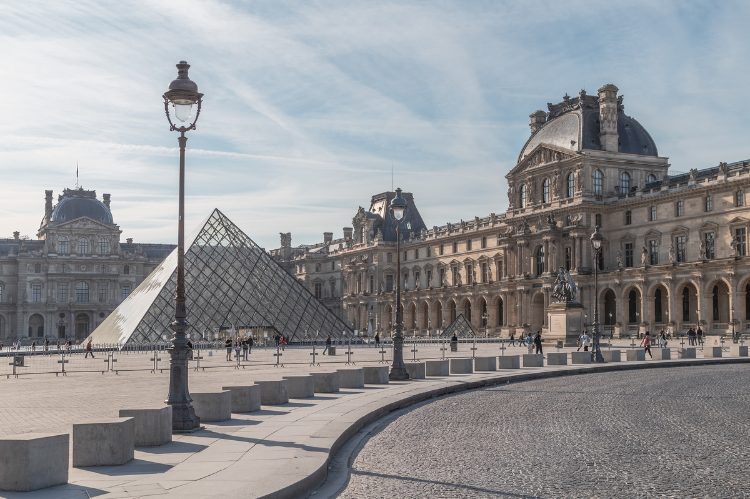 louvre