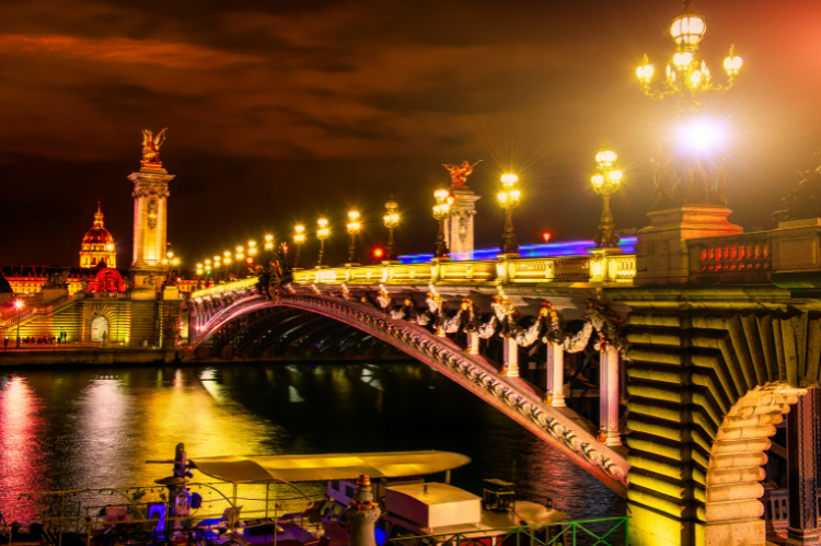 puente alexandre III noche
