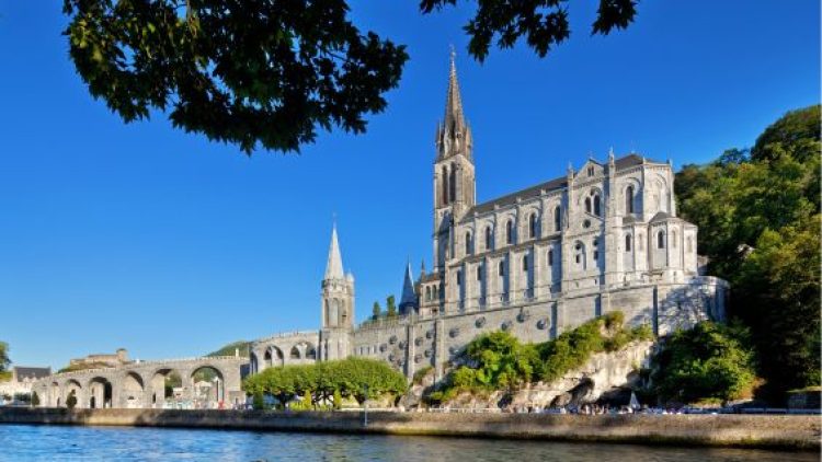 Descubre Biarritz, San Sebastián y Lourdes con Panoramix Paris Tour