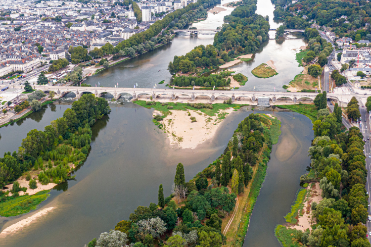 Tours France